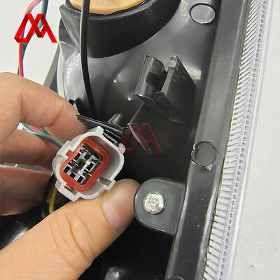 IZUMI 8-98010881-0 8-97365172-5 8980108810 8973651725 Front Combination Lamp Assembly For ISUZU NKR77 4JH1